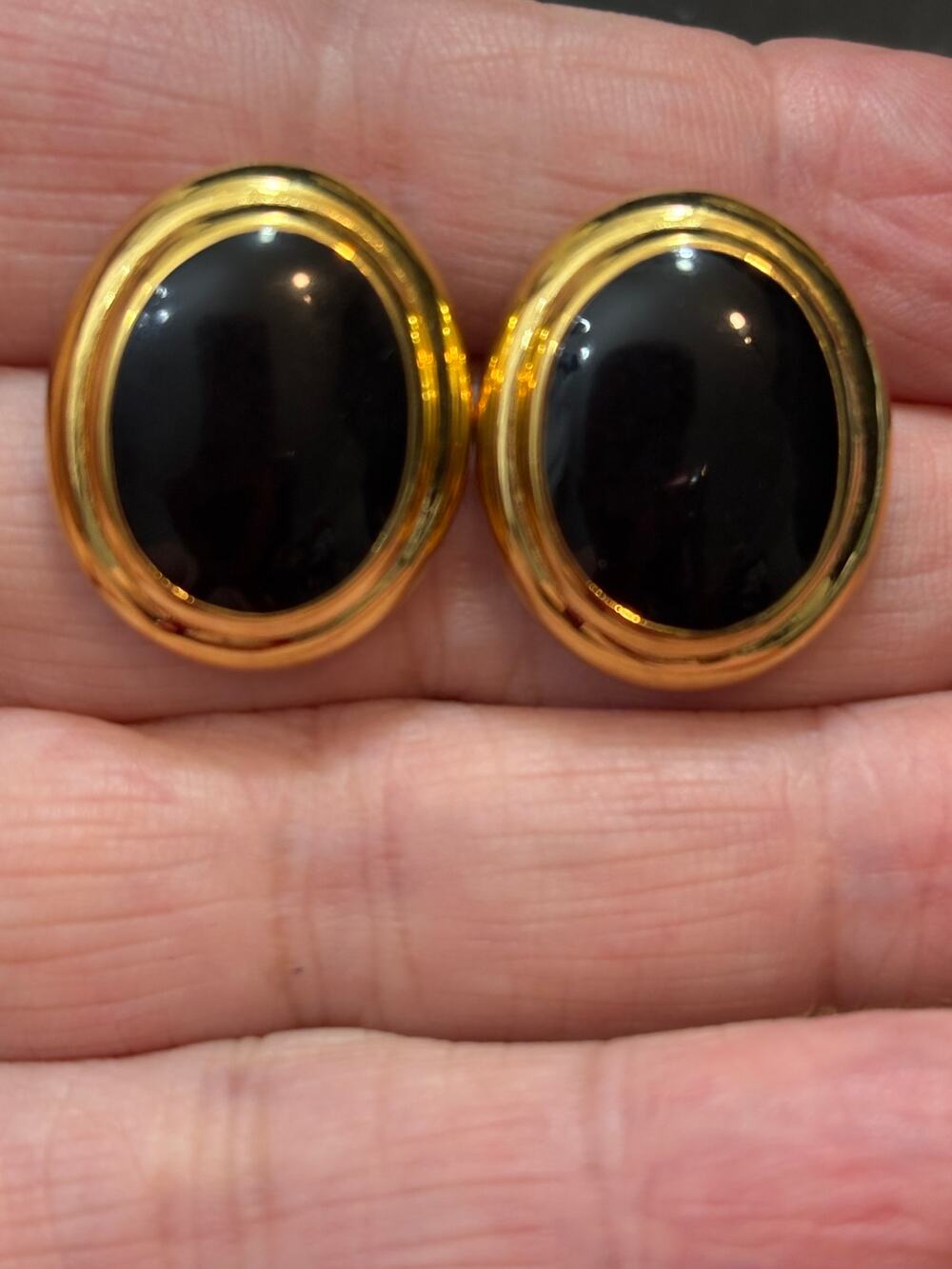 Vintage Napier Black Cabochon Gold Tone Stud Earrings Signed 3/4”
